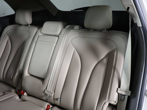 Used 2023 Lincoln Nautilus FWD image 30