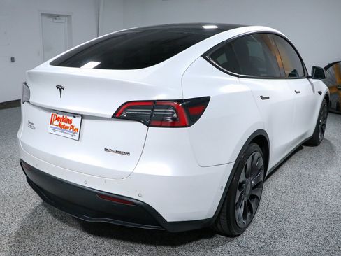Used 2022 Tesla Model Y Performance AWD/4WD image 7