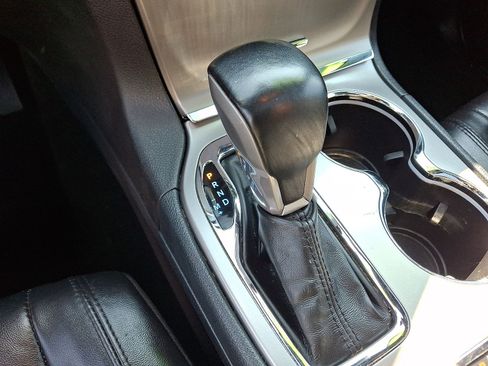 Used 2020 Jeep Grand Cherokee Limited AWD/4WD image 12
