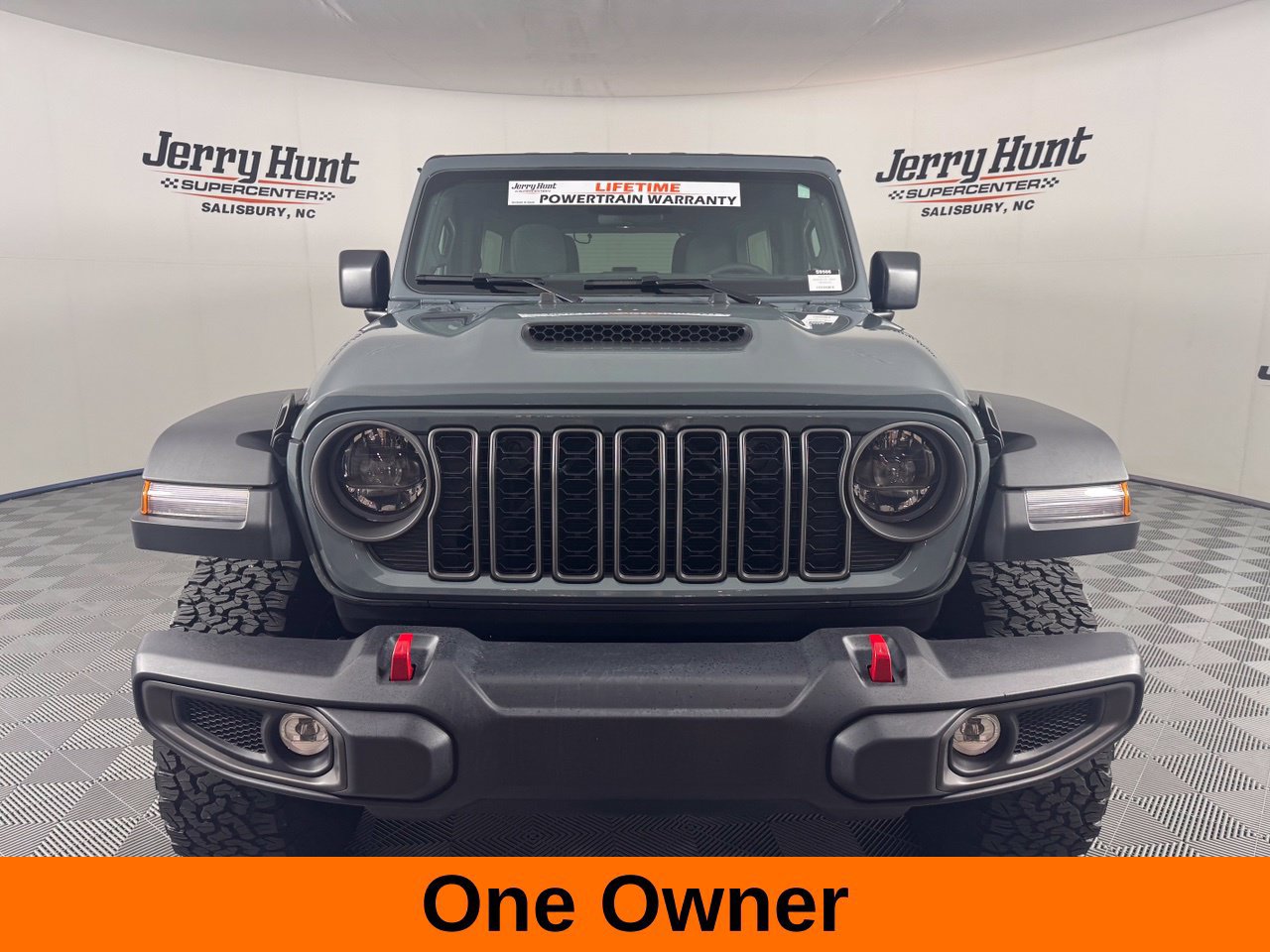 Used 2026 Jeep Wrangler Unlimited Rubicon AWD/4WD image 4