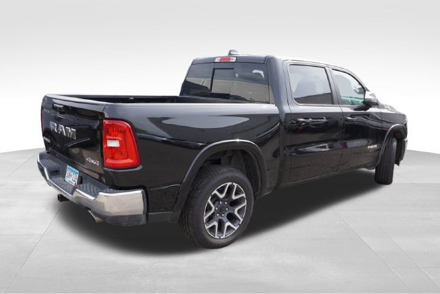 Used 2026 RAM 1500 Laramie AWD/4WD image 3