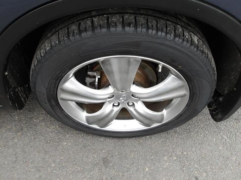 Used 2009 INFINITI FX35 AWD w/ Technology Pkg image 26