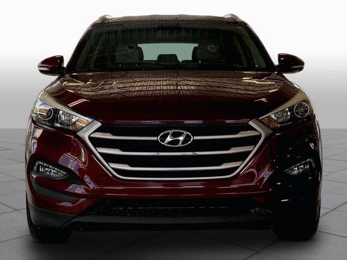 Used 2017 Hyundai Tucson SE Plus AWD/4WD image 4
