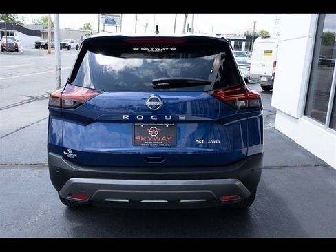 Used 2023 Nissan Rogue SL w/ SL Premium Package AWD/4WD image 5