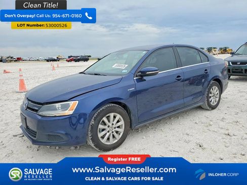 Used 2013 Volkswagen Jetta SE FWD image 1