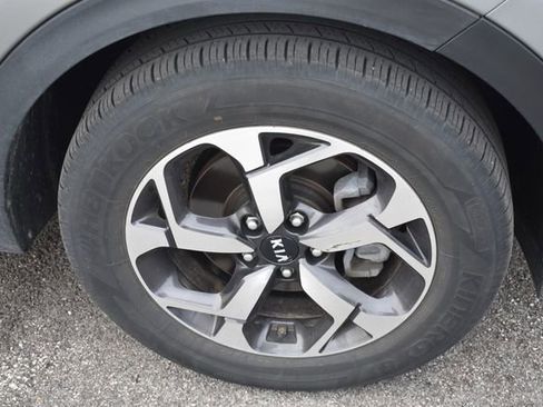 Used 2020 Kia Sportage LX FWD image 11