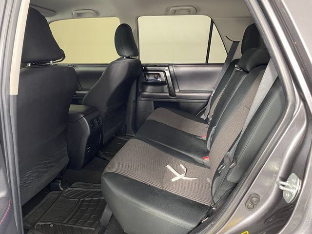 Used 2018 Toyota 4Runner TRD Off-Road AWD/4WD image 13