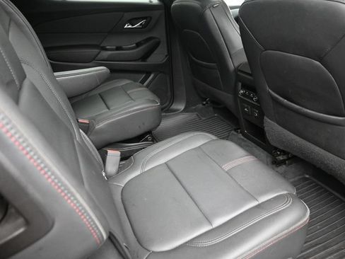 Used 2023 Chevrolet Traverse RS AWD/4WD image 10