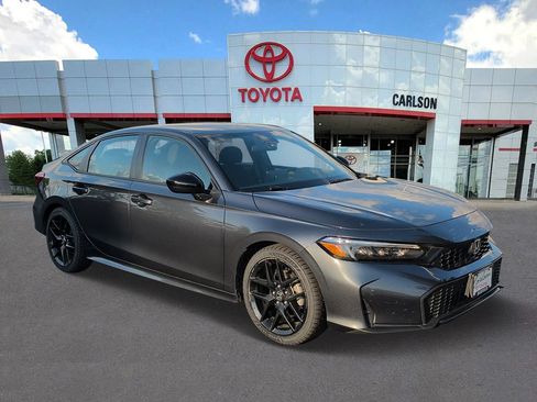 Used 2025 Honda Civic Sport image 2