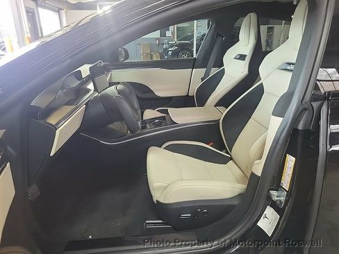 Used 2026 Tesla Model S Plaid AWD/4WD image 3