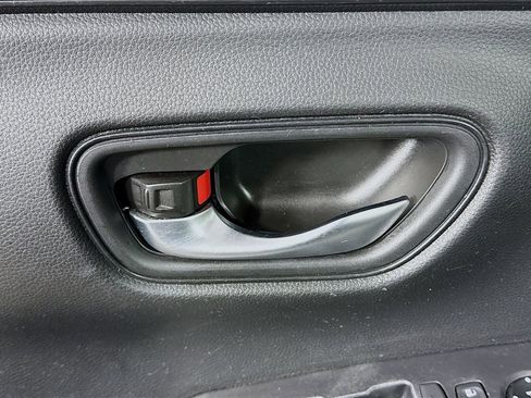 Certified 2023 Honda HR-V LX image 23