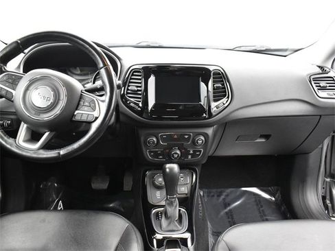 Used 2020 Jeep Compass Latitude image 9