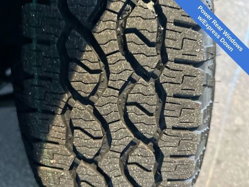 Used 2023 GMC Sierra 1500 Pro w/ Pro Value Package image 11