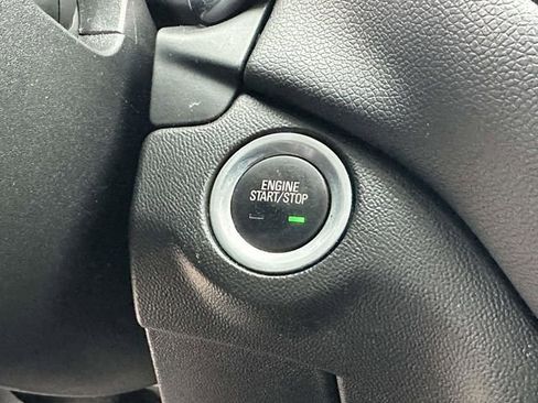 Used 2019 Chevrolet Equinox LT image 9