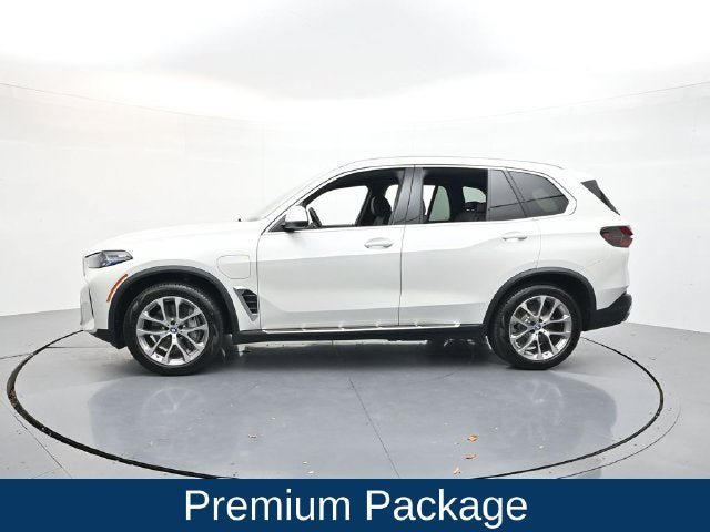 Used 2025 BMW X5 xDrive50e AWD/4WD image 5