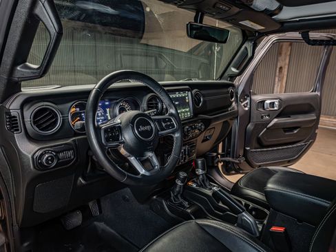 Used 2022 Jeep Gladiator Overland w/ Popular Equipment Package image 13