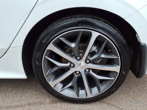 Used 2024 Honda Civic Touring image 8