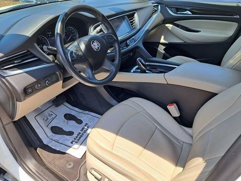 Used 2020 Buick Enclave Essence w/ Sound and Sites Package FWD image 8