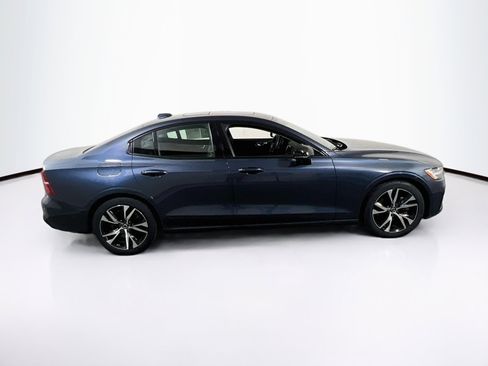 Used 2024 Volvo S60 B5 Plus image 4