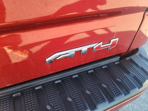 Used 2019 GMC Sierra 1500 AT4 w/ AT4 Preferred Package AWD/4WD image 7