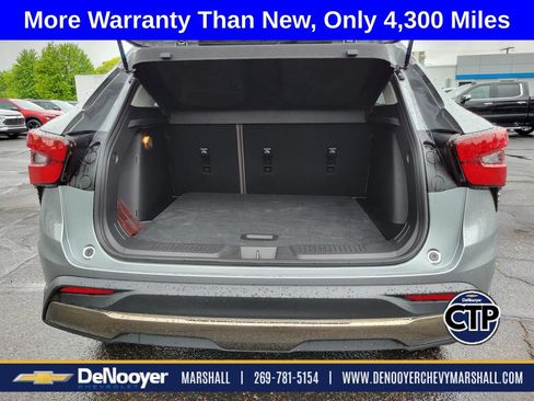 Used 2025 Chevrolet Trax ACTIV FWD image 24