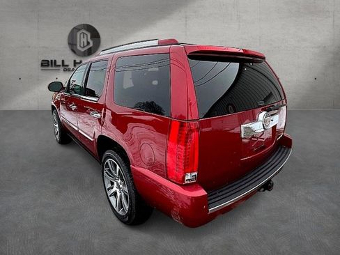 Used 2014 Cadillac Escalade Luxury image 8