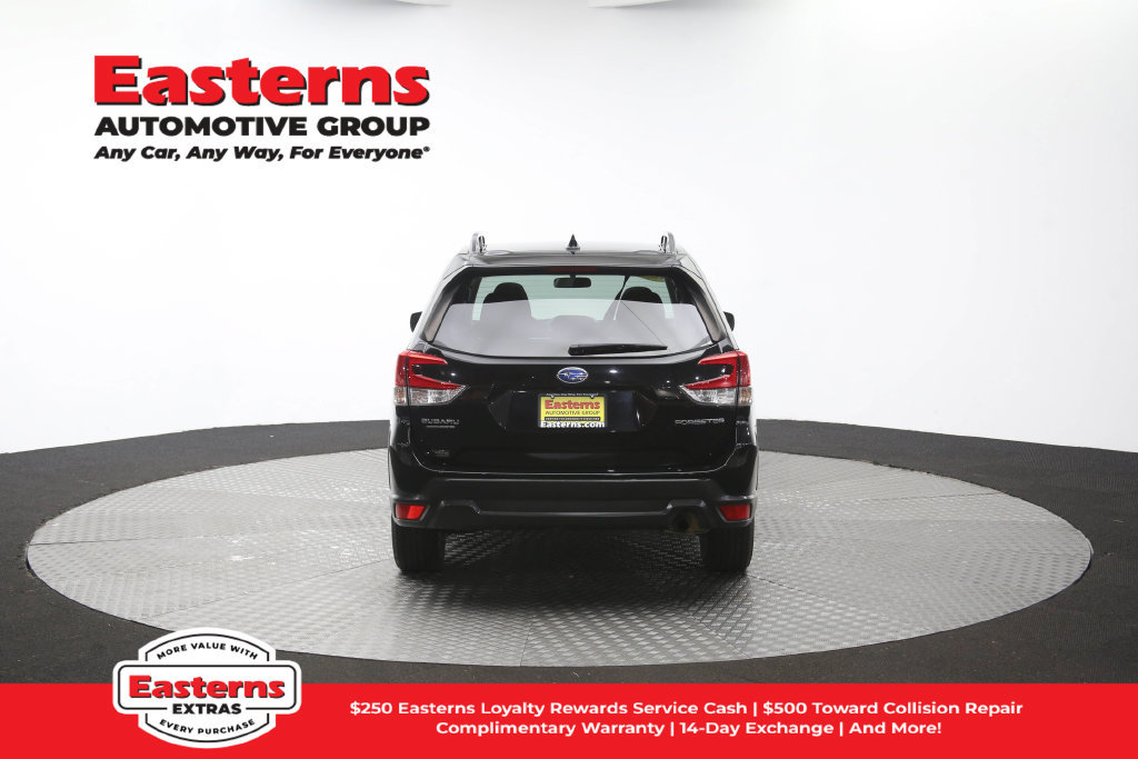 Used 2022 Subaru Forester Premium AWD/4WD image 41