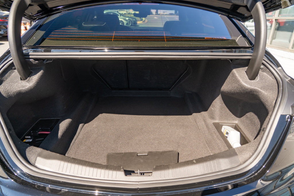 Used 2024 Cadillac CT5 V Blackwing w/ Parking Package RWD image 8