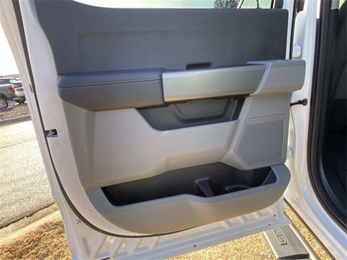 Used 2025 Ford F350 XLT image 48