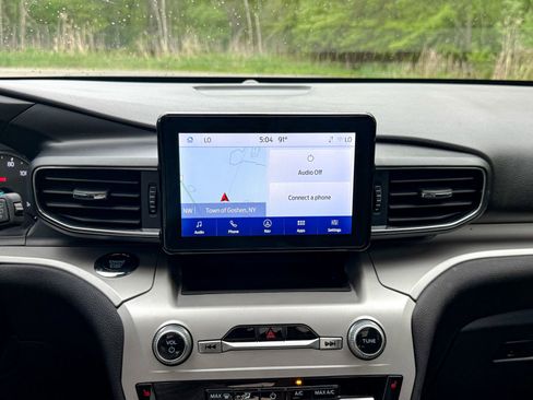 Certified 2023 Ford Explorer XLT w/ Equipment Group 202A AWD/4WD image 26