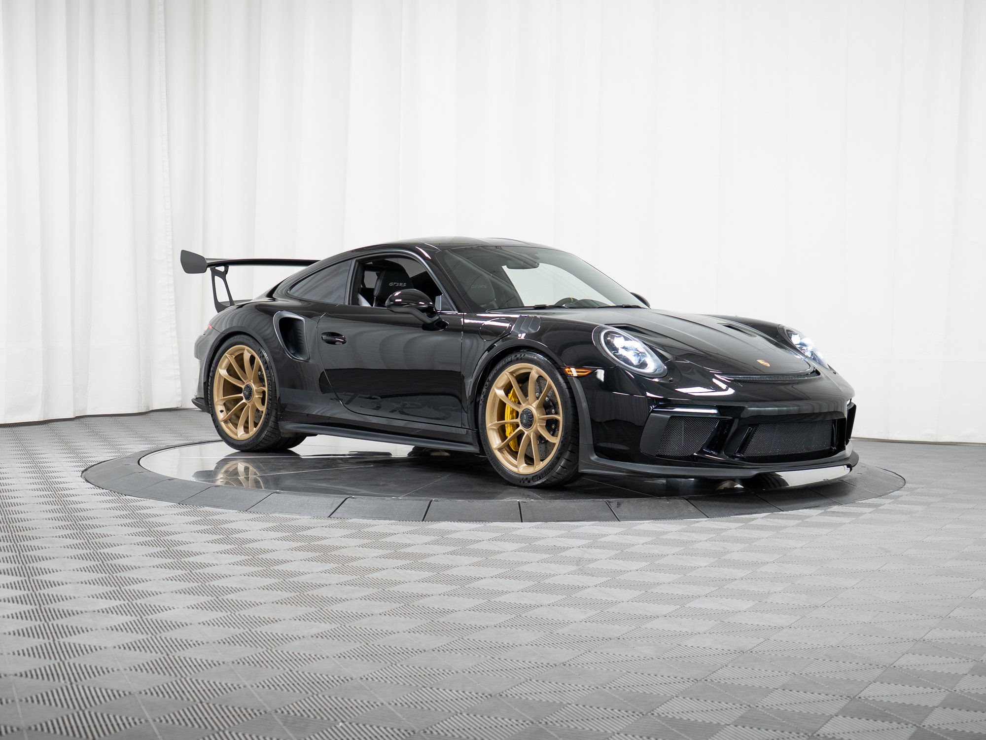 Certified 2019 Porsche 911 GT3 RS RWD image 41
