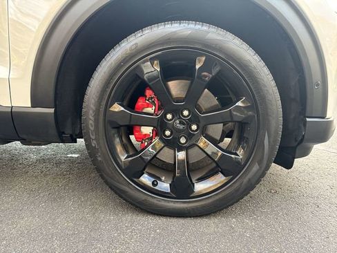 Used 2022 Ford Explorer ST w/ Equipment Group 401A image 11