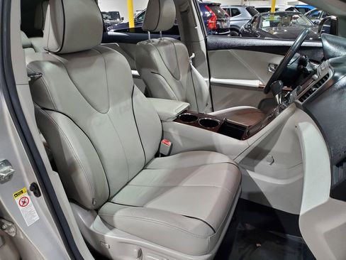 Used 2012 Toyota Venza Limited image 14