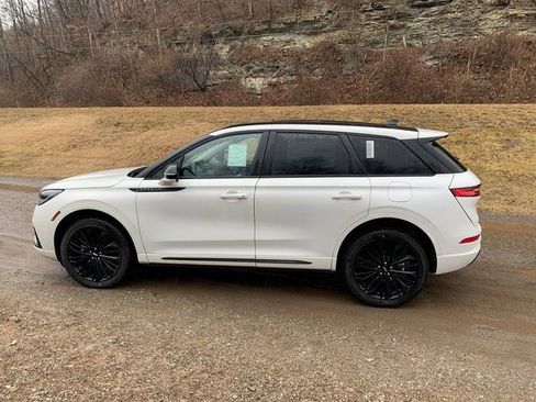 New 2026 Lincoln Corsair Premiere AWD/4WD image 2