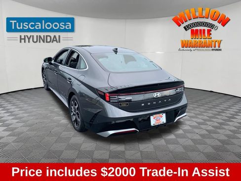 Used 2025 Hyundai Sonata SEL FWD image 5