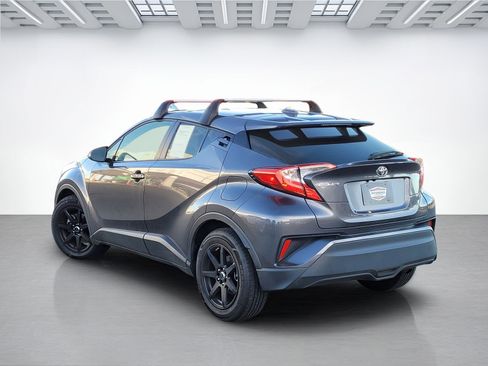 Used 2021 Toyota C-HR LE image 14