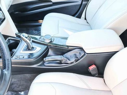Used 2018 BMW 330i Gran Turismo xDrive AWD/4WD image 22