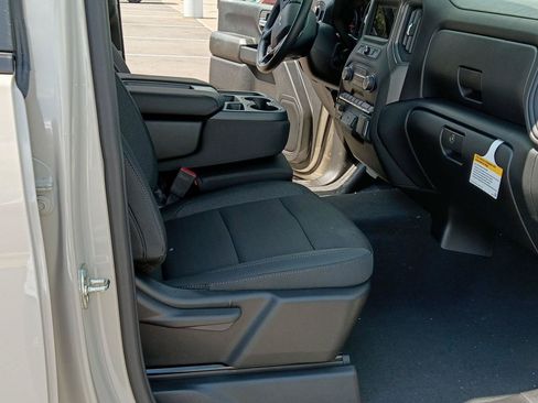 New 2026 Chevrolet Silverado 2500 Custom w/ Custom Value Package AWD/4WD image 10