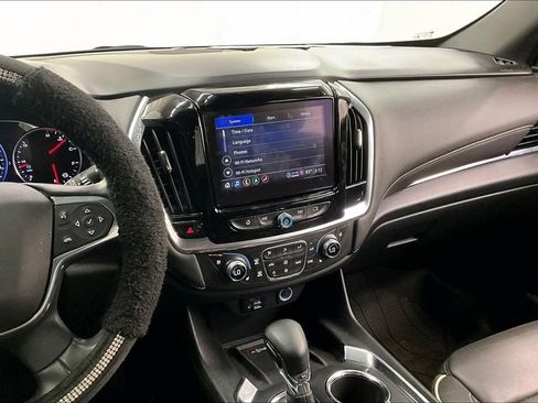 Used 2023 Chevrolet Traverse Premier AWD/4WD image 5