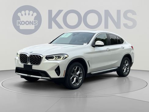 Used 2023 BMW X4 xDrive30i w/ Parking Assistance Package AWD/4WD image 5