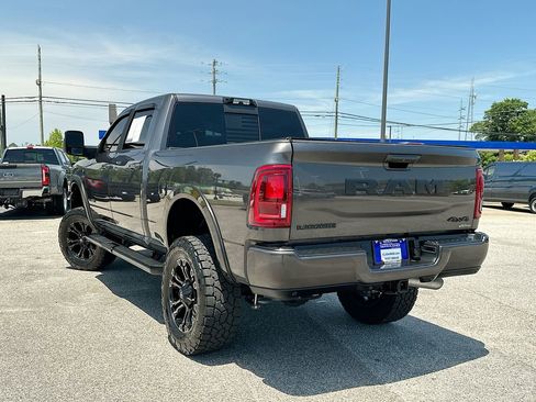 Used 2025 RAM 2500 Laramie AWD/4WD image 6