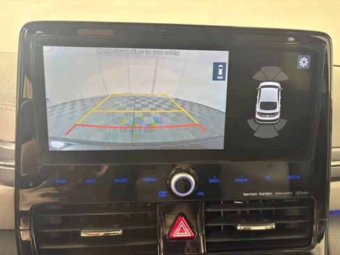 Used 2020 Hyundai Ioniq Limited FWD image 6