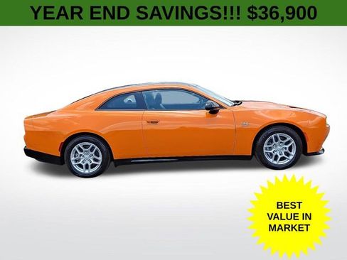 Used 2025 Dodge Charger R/T w/ Quick Order Package 25M R/T image 8