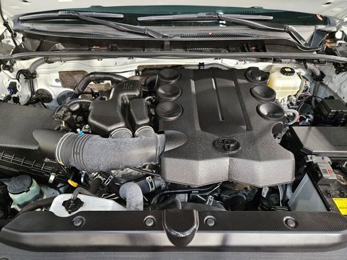 Used 2021 Toyota 4Runner SR5 Premium w/ Moonroof Package image 19