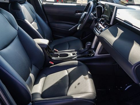 Certified 2023 Toyota Corolla Cross XLE w/ Convenience Package FWD image 20