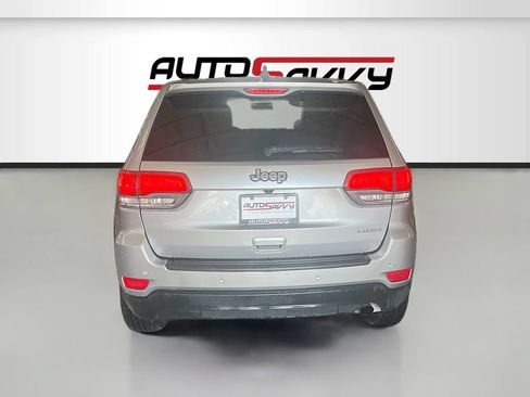 Used 2019 Jeep Grand Cherokee Laredo RWD image 6