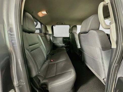 Used 2022 Nissan Frontier SV AWD/4WD image 24