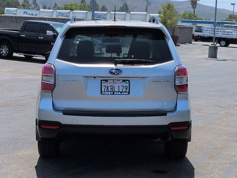Used 2015 Subaru Forester 2.5i Limited AWD/4WD image 7