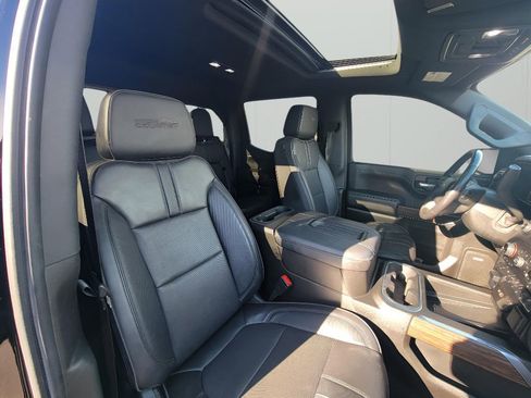 Used 2022 Chevrolet Silverado 1500 High Country w/ LPO, Dark Essentials Package image 35