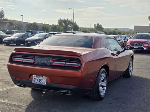 Used 2021 Dodge Challenger SXT image 7